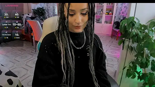Snapshot of Sserendipityy chatting on 17, 5, 2026 Sserendipityy online show from 17, 5, 2026