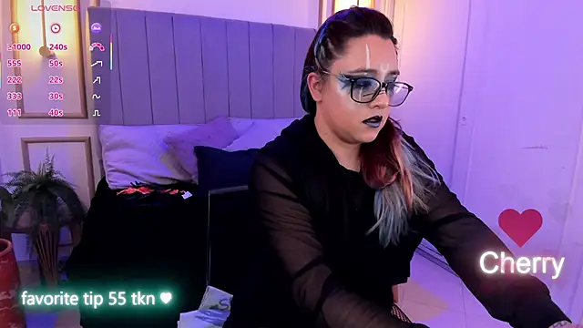 Snapshot of Cherry_blush_ chatting on 9, 10, 2025 Cherry blush  online show from 9, 10, 2025