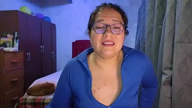 scarlett widow  online show from 22, 2, 2026