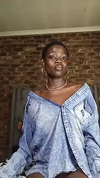 Snapshot of Ebony-Mistique chatting on 13, 2, 2026 Ebony-Mistique online show from 13, 2, 2026