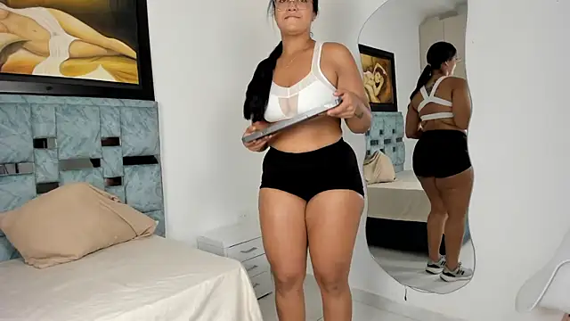 tamara lovv online show from 29, 9, 2025