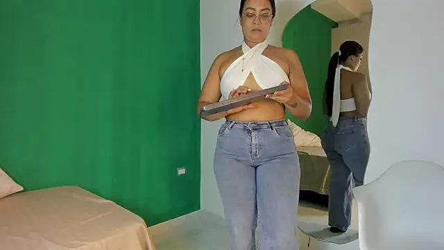 tamara lovv online show from 8, 11, 2025