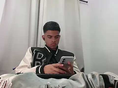 Snapshot of camillo_beischel_ chatting on 5, 10, 2025 camillo beischel online show from 5, 10, 2025