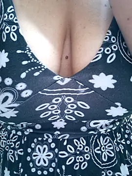 SweettyNaugthy online show from 28, 11, 2025