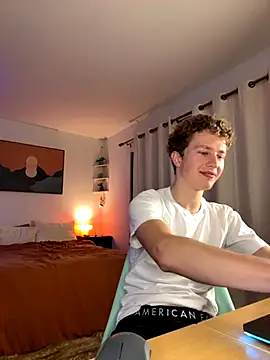 Snapshot of matteo_evans chatting on 22, 11, 2025 matteo evans online show from 22, 11, 2025