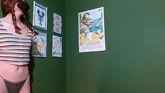 Roxiehood online show from 14, 11, 2025