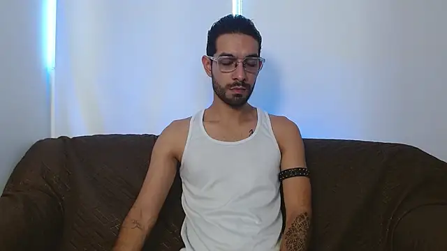 Snapshot of ReyPablo1 chatting on 29, 10, 2025 ReyPablo1 online show from 29, 10, 2025