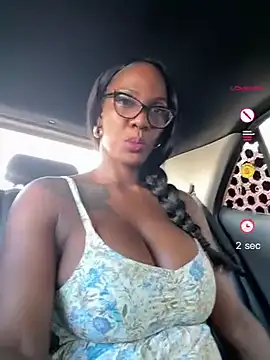 Snapshot of Bustykeyla chatting on 24, 4, 2026 Bustykeyla online show from 24, 4, 2026