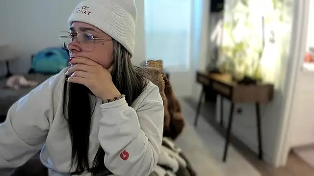 Alix Valentine online show from 14, 11, 2025