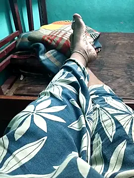 Villageanuty online show from 3, 3, 2026