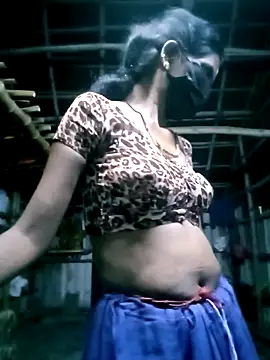 Snapshot of Tamilauntyhot chatting on 25, 9, 2025 Tamilauntyhot online show from 25, 9, 2025