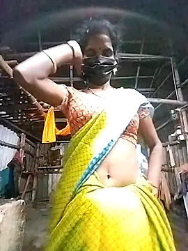 Snapshot of Tamilauntyhot chatting on 28, 10, 2025 Tamilauntyhot online show from 28, 10, 2025