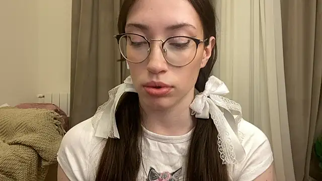 Kelly Berry   online show from 15, 12, 2025