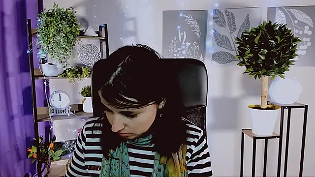 MartaEdams online show from 15, 4, 2026