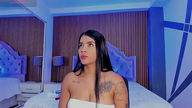 SelenaStonne online show from 17, 9, 2025