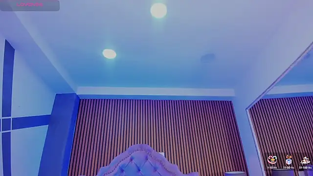 SelenaStonne online show from 2, 10, 2025