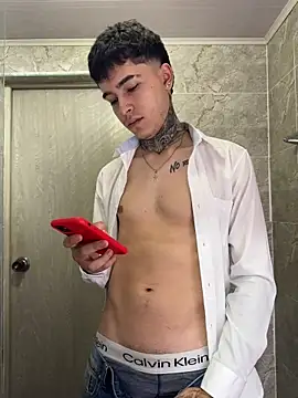 samm4044 online show from 26, 9, 2025