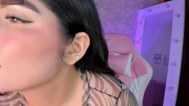 Kendall Jonss1 online show from 7, 10, 2025