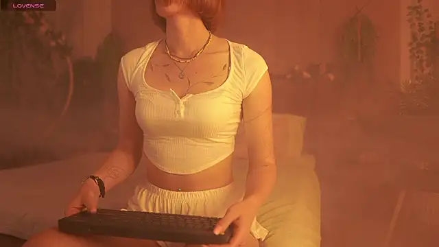 Serena Waldarf online show from 19, 9, 2025