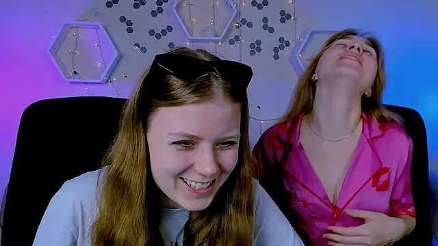 foxy tease  online show from 7, 11, 2025