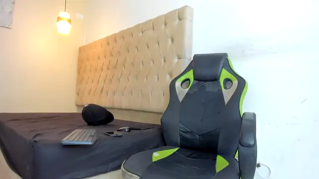 Darkknightx01 online show from 21, 10, 2025