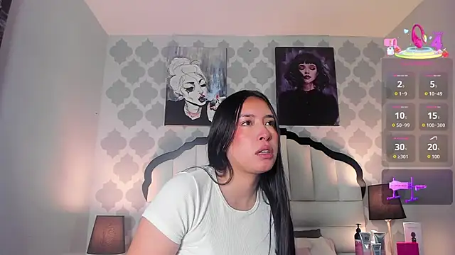 SarahMiler  online show from 1, 11, 2025