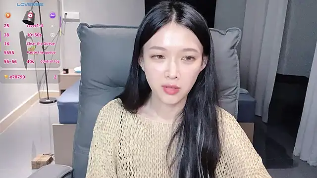 NiNi-baby520 online show from 24, 10, 2025