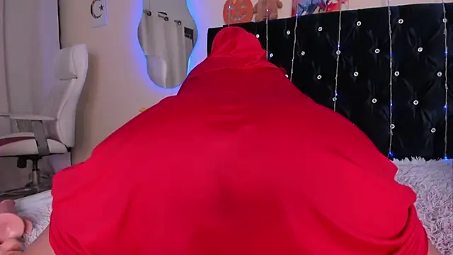 Snapshot of Dana-Alabi chatting on 22, 11, 2025 Dana-Alabi online show from 22, 11, 2025