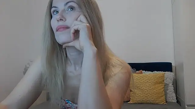Snapshot of Lika_Soul chatting on 6, 5, 2026 Lika Soul online show from 6, 5, 2026