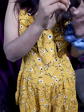 Snapshot of Monalisa670 chatting on 13, 11, 2025 Monalisa670 online show from 13, 11, 2025