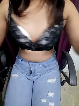 Snapshot of Monalisa670 chatting on 30, 11, 2025 Monalisa670 online show from 30, 11, 2025