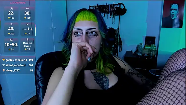 kattusauruss online show from 11, 4, 2026