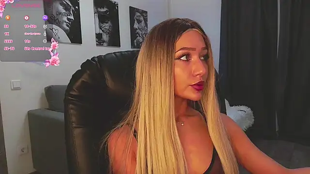 Snapshot of Lisa_Shultz chatting on 22, 11, 2025 Lisa Shultz online show from 22, 11, 2025