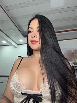 CrisMarulanda online show from 10, 2, 2026