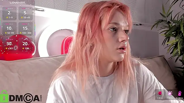 Molly Platt online show from 9, 2, 2026