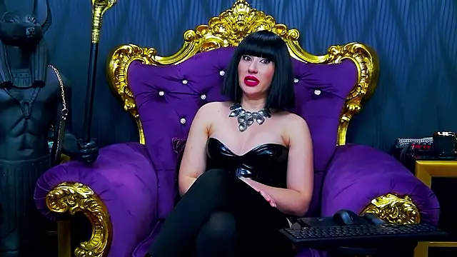 Snapshot of LaraMaeve chatting on 3, 2, 2026 LaraMaeve online show from 3, 2, 2026