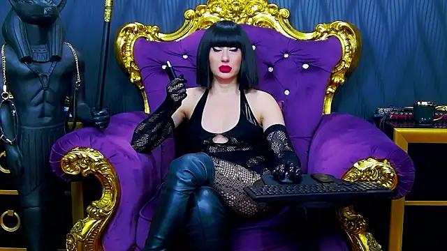 Snapshot of LaraMaeve chatting on 15, 2, 2026 LaraMaeve online show from 15, 2, 2026