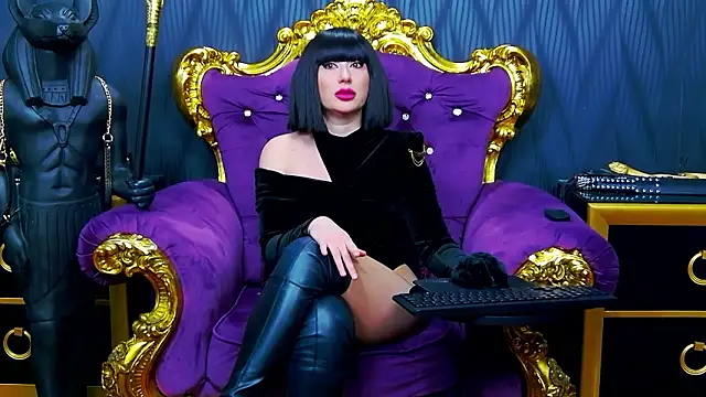 Snapshot of LaraMaeve chatting on 26, 2, 2026 LaraMaeve online show from 26, 2, 2026