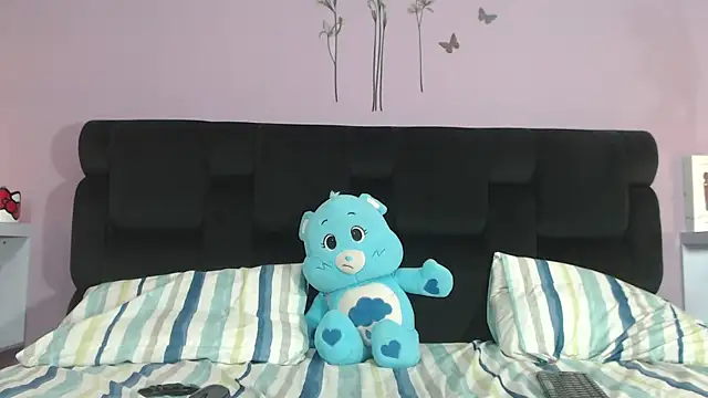 Snapshot of KendallWings chatting on 3, 10, 2025 KendallWings online show from 3, 10, 2025