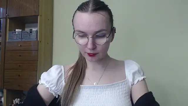 LooveELLYx online show from 20, 12, 2024
