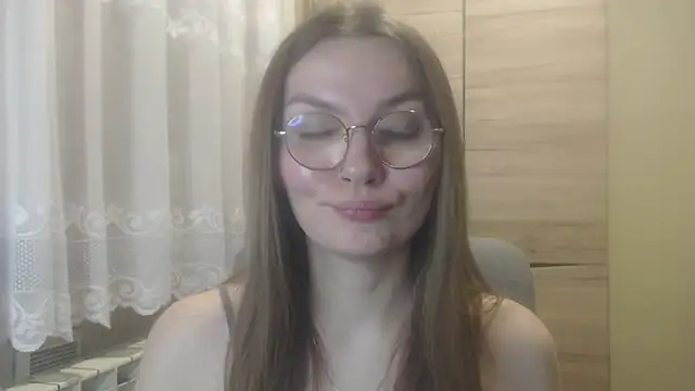 LooveELLYx online show from 23, 12, 2024