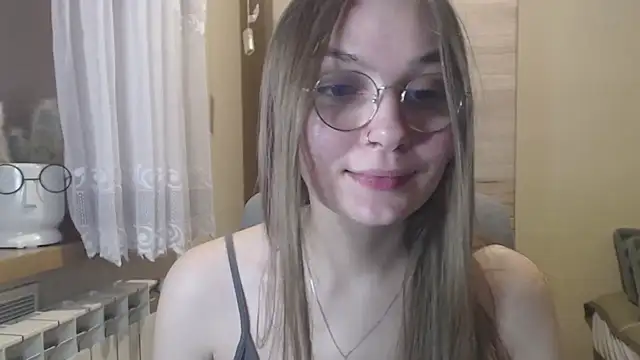 LooveELLYx online show from 27, 12, 2024