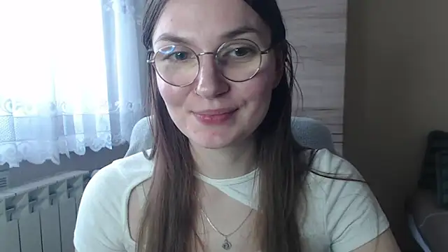 LooveELLYx online show from 2, 1, 2025