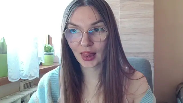 LooveELLYx online show from 11, 4, 2026