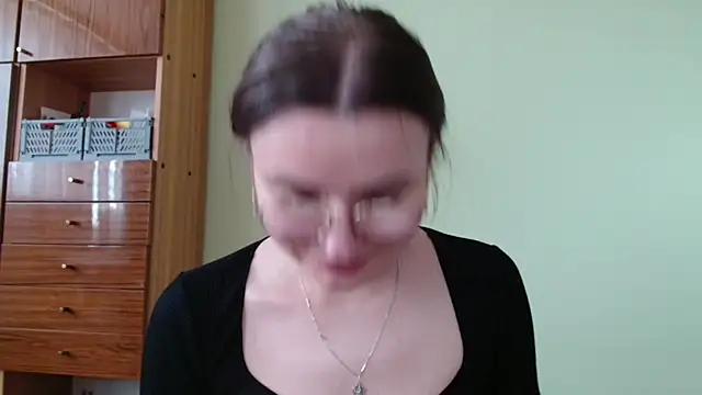 LooveELLYx online show from 13, 5, 2026