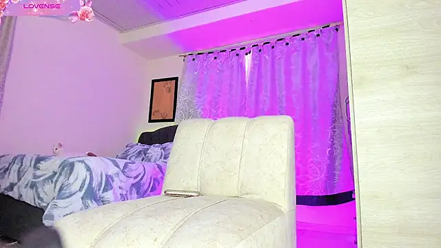 Snapshot of Miss_liizz chatting on 15, 9, 2025 Miss liizz online show from 15, 9, 2025