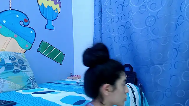 Snapshot of skinnykalitzo18 chatting on 10, 1, 2026 skinnykalitzo18 online show from 10, 1, 2026