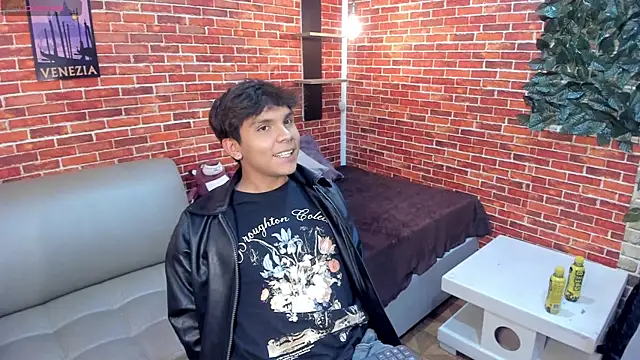 Thiago Kozak online show from 15, 7, 2026