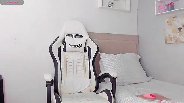 Snapshot of Thomas_wil chatting on 14, 2, 2026 Thomas wil online show from 14, 2, 2026