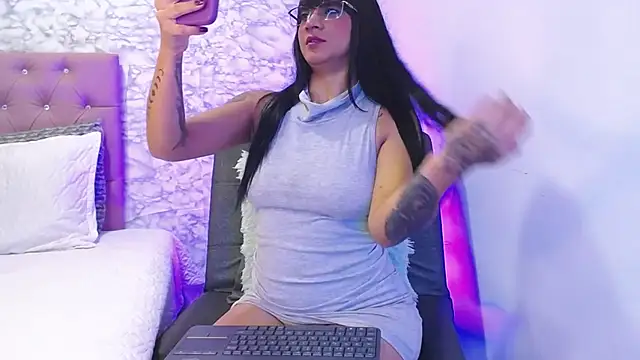 Snapshot of VeroIvanova chatting on 9, 9, 2025 VeroIvanova online show from 9, 9, 2025